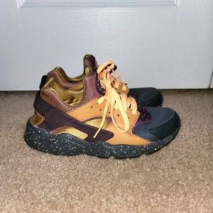 Nike Huarache Sneakers